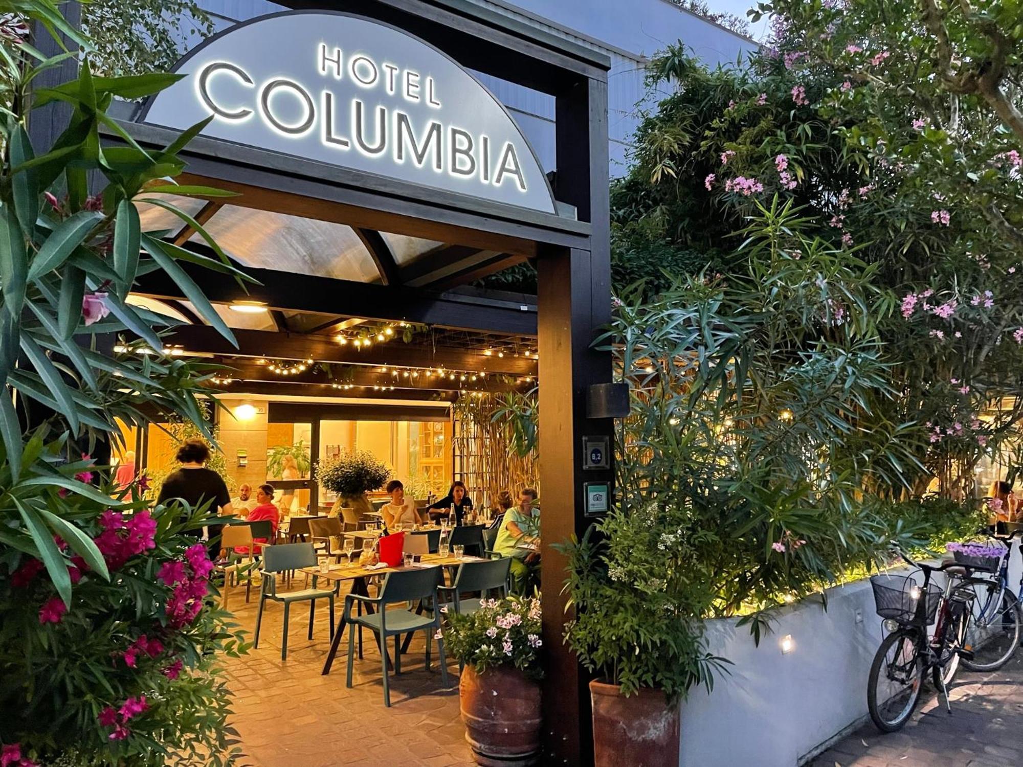 Hotel Columbia 마리나로미에 외부 사진